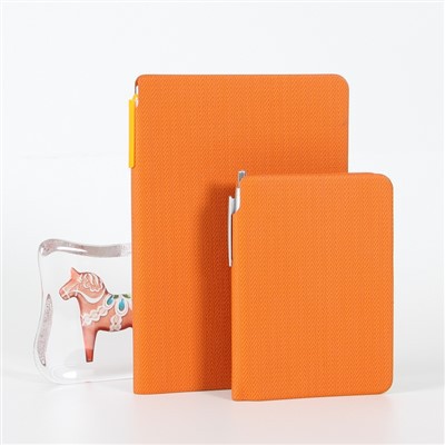 Щоденник шкіряного столу